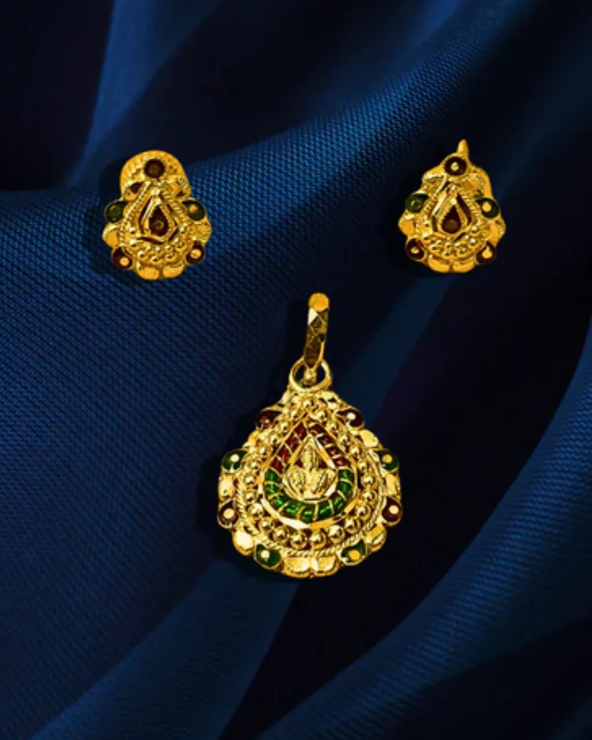 22 KT Gold Designer Teardrop Multicolor Pendant Set (D117)