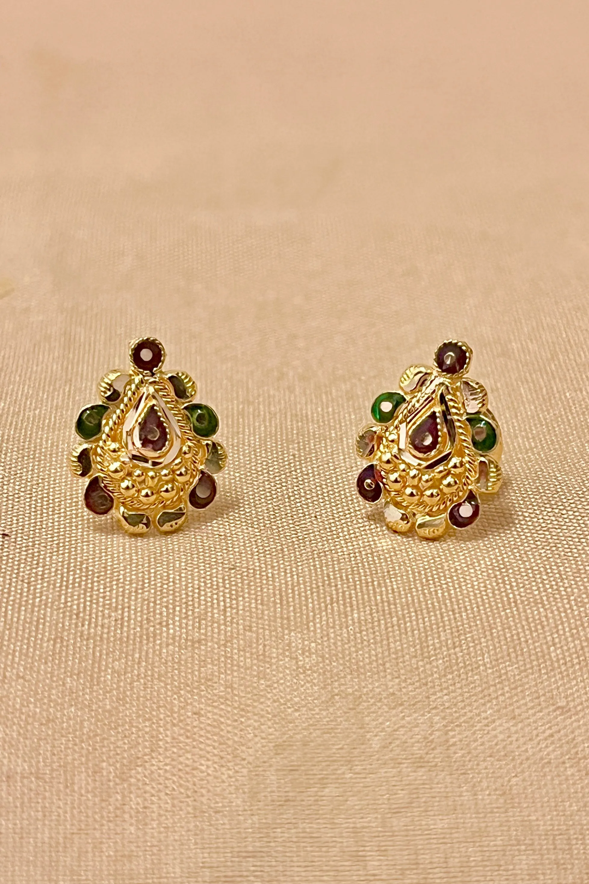 22 KT Gold Designer Teardrop Multicolor Pendant Set (D117)
