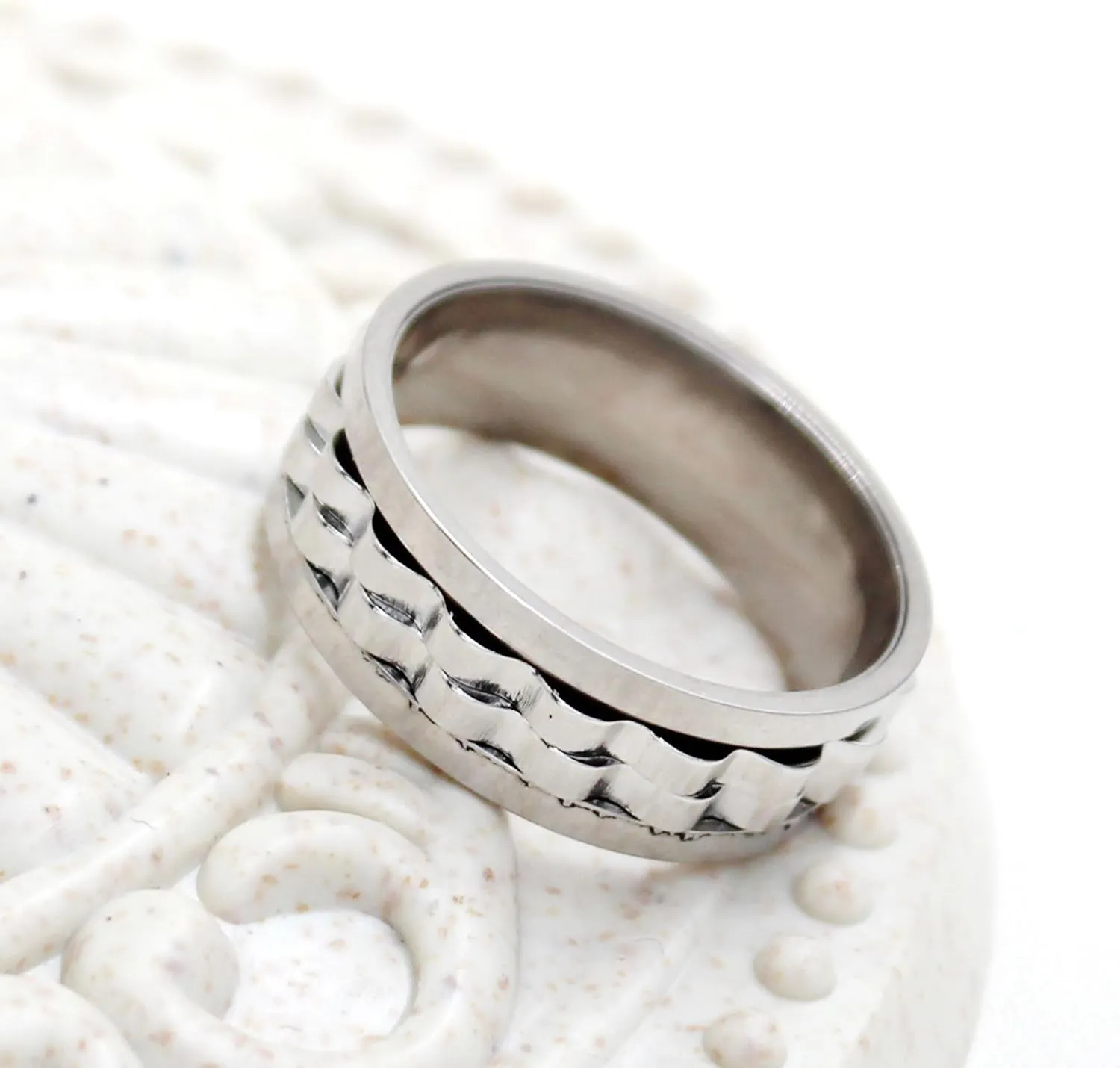 8mm Gear Fidget Ring High Polish Anxiety Ring Anti Spinning Cool Stress Relieveing Rings For Men Women Wedding Band Size 6-10