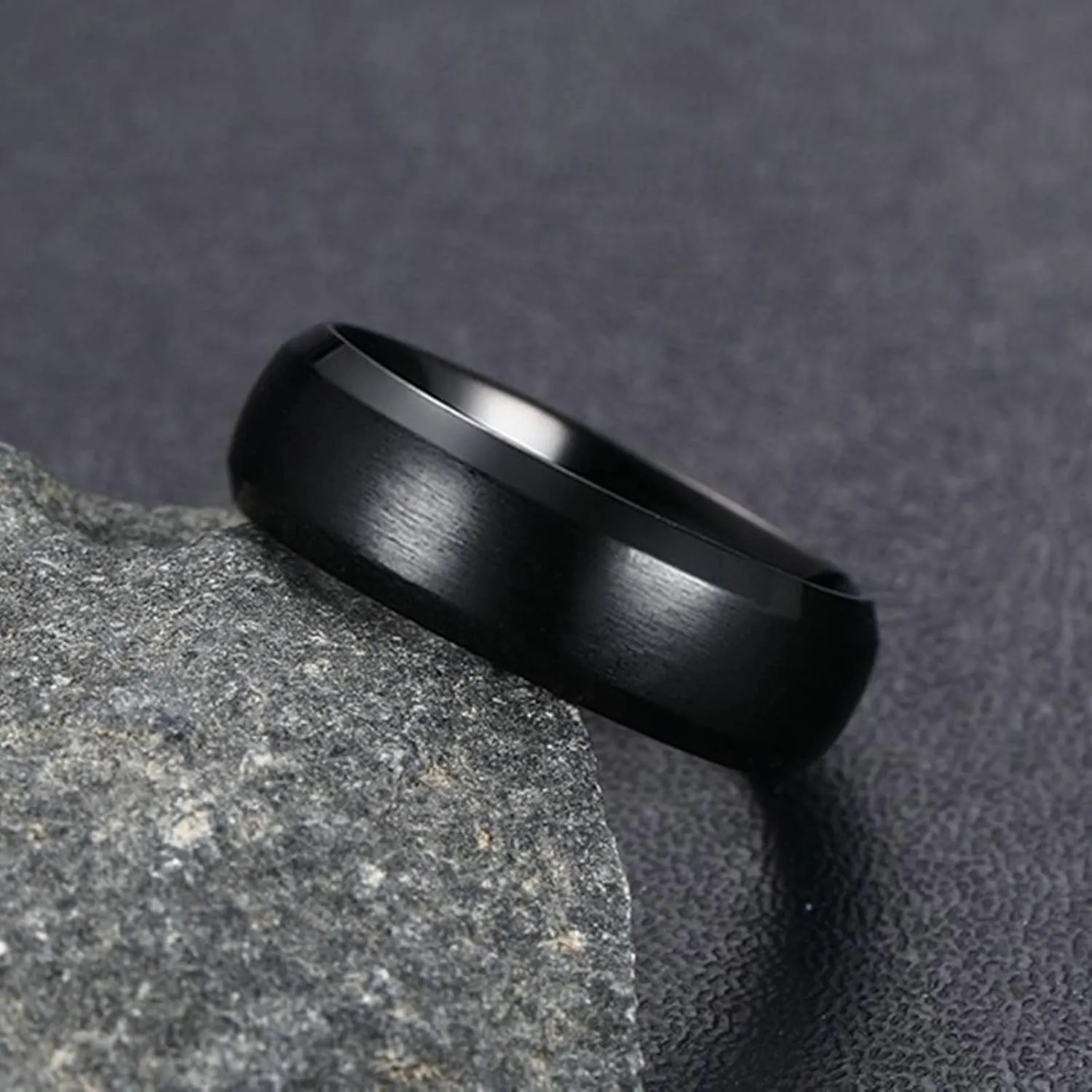Aienid Stainless Steel Vintage Rings, Matching Rings Engagement Ring Black Heart Brushed Engraved Ring for His and Hers Rings for Couples