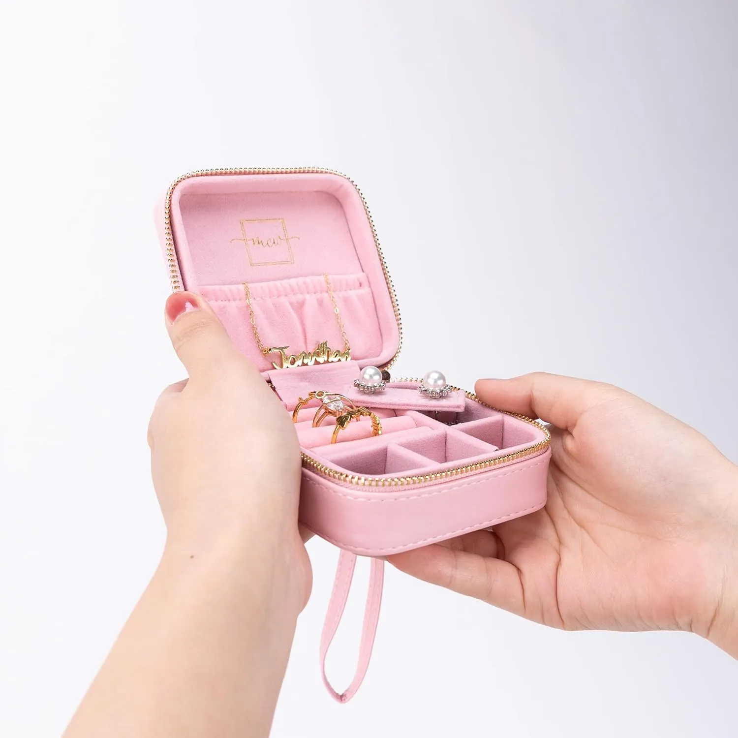 Angelina's Palace Personalized Jewelry Case with Name Engraved,Custom Leather Travel Jewelry Organizer Box for Rings,Earrings,Necklaces,Birthday Bridesmaid Gift For Women Girls