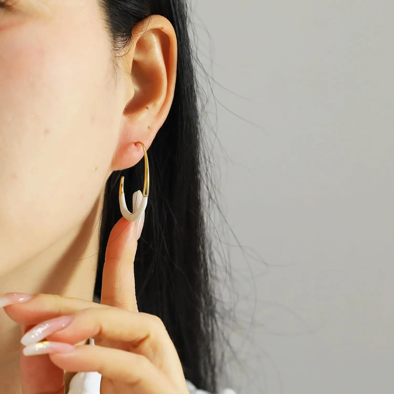 Bi&Yamigeo Teardrop Open Hoop Earrings for Women Gold Plated Enamel Coating Oval Pull Through Tear Water Drop Dangle Earring