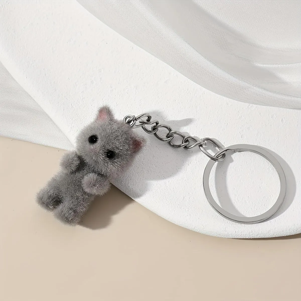 Cat Keychain Y2K Cute Fuzzy Aesthetic Kawaii Keychains charms Accessories for Bag Backpack Wallet Pendants Decor