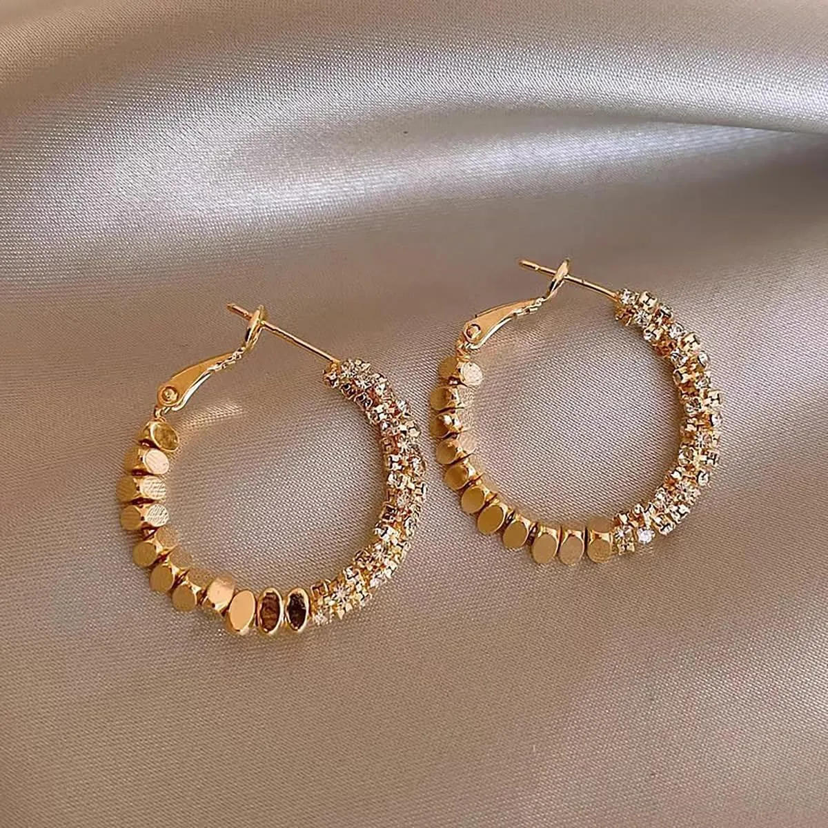 Chunky Gold Hoop Earrings for Women Dainty Geometric Irregularity Drop Dangle Earrings Trendy Chunky Thick Gold Hoop Earrings Lightweight Hypoallergenic Earring Holiday Jewelry