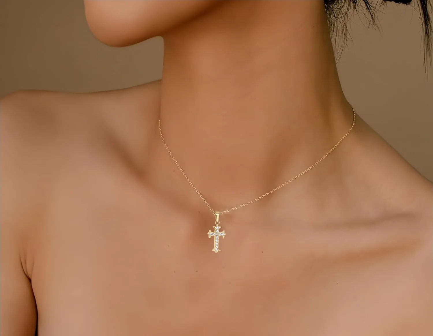 Cross Necklace For Women, 14K Gold Plated Cross Necklace Dainty Cross Pendant for Women,Trendy Jewelry Gifts for Women