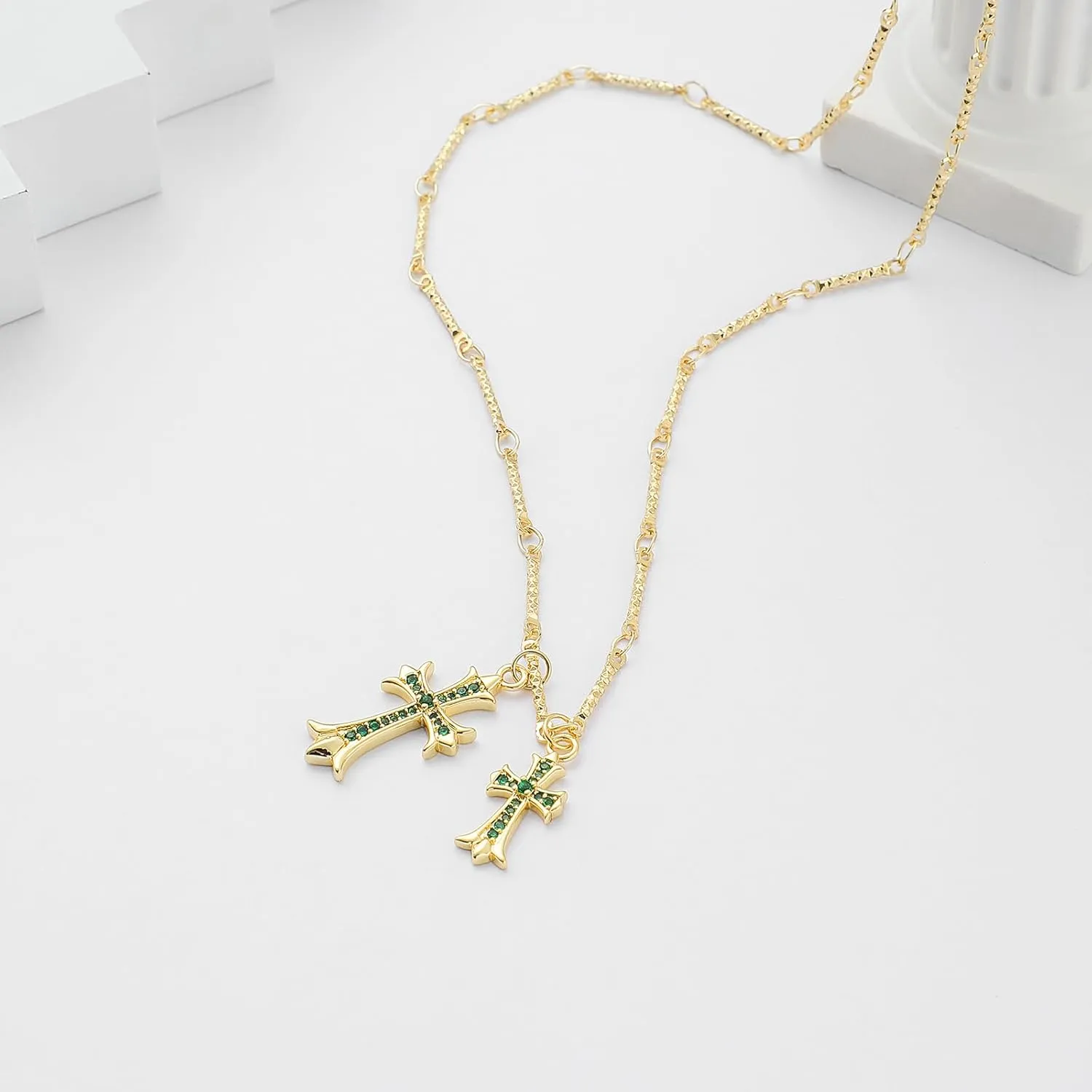 Cross Necklace for Women 14K Gold/Silver Plated Double Cross Pendant Necklace Dainty Trendy Diamond Cross Charm Link Chain Choker Delicate Faith Jewelry Religious Gifts for Men