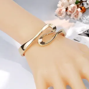 Dainty 14K Gold Plated Bangle Bracelet for Women Classical Twisted Cuff Bracelet Stackable Rosegold Bangle Stylish Friendship Bracelet High Polish Comfot Fit Bangle Bracelet for Mom Wife Daughter
