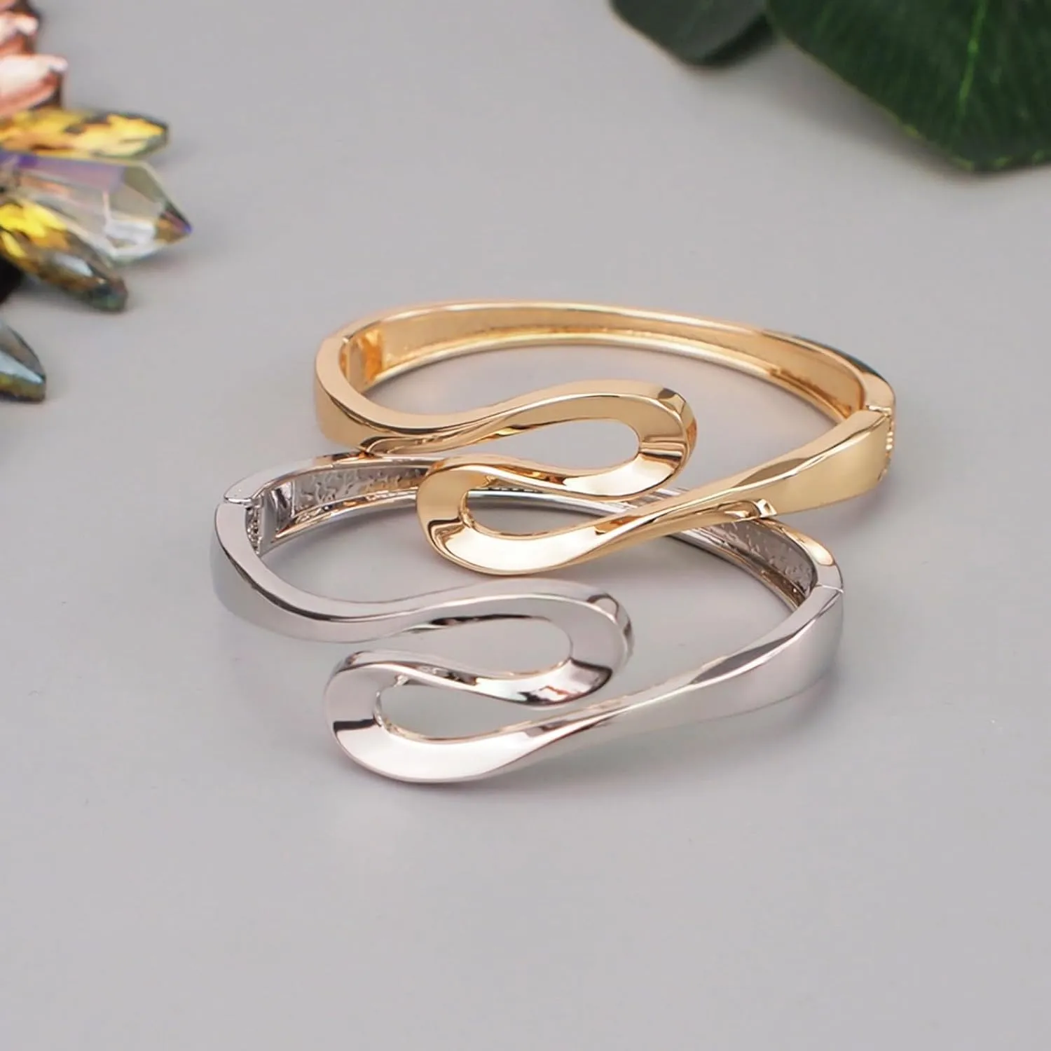 Dainty 14K Gold Plated Bangle Bracelet for Women Classical Twisted Cuff Bracelet Stackable Rosegold Bangle Stylish Friendship Bracelet High Polish Comfot Fit Bangle Bracelet for Mom Wife Daughter
