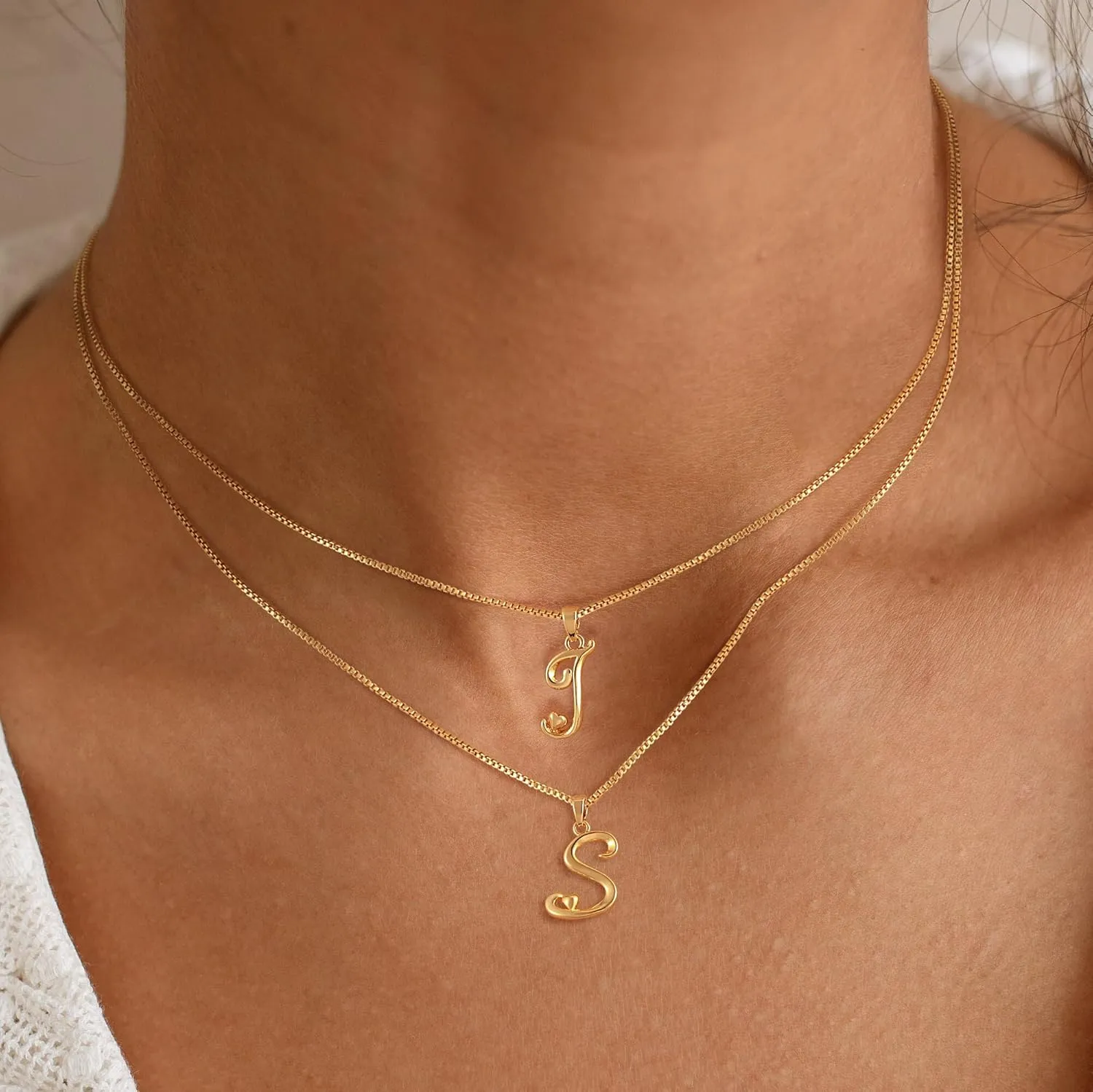 Dainty Gold Heart Initial Necklaces for Women Trendy: Cute Name Letter Necklace Personalized 14K Gold Plated Pendant Necklace for Women Simple Waterproof Non Tarnish Womens Jewelry A-Z