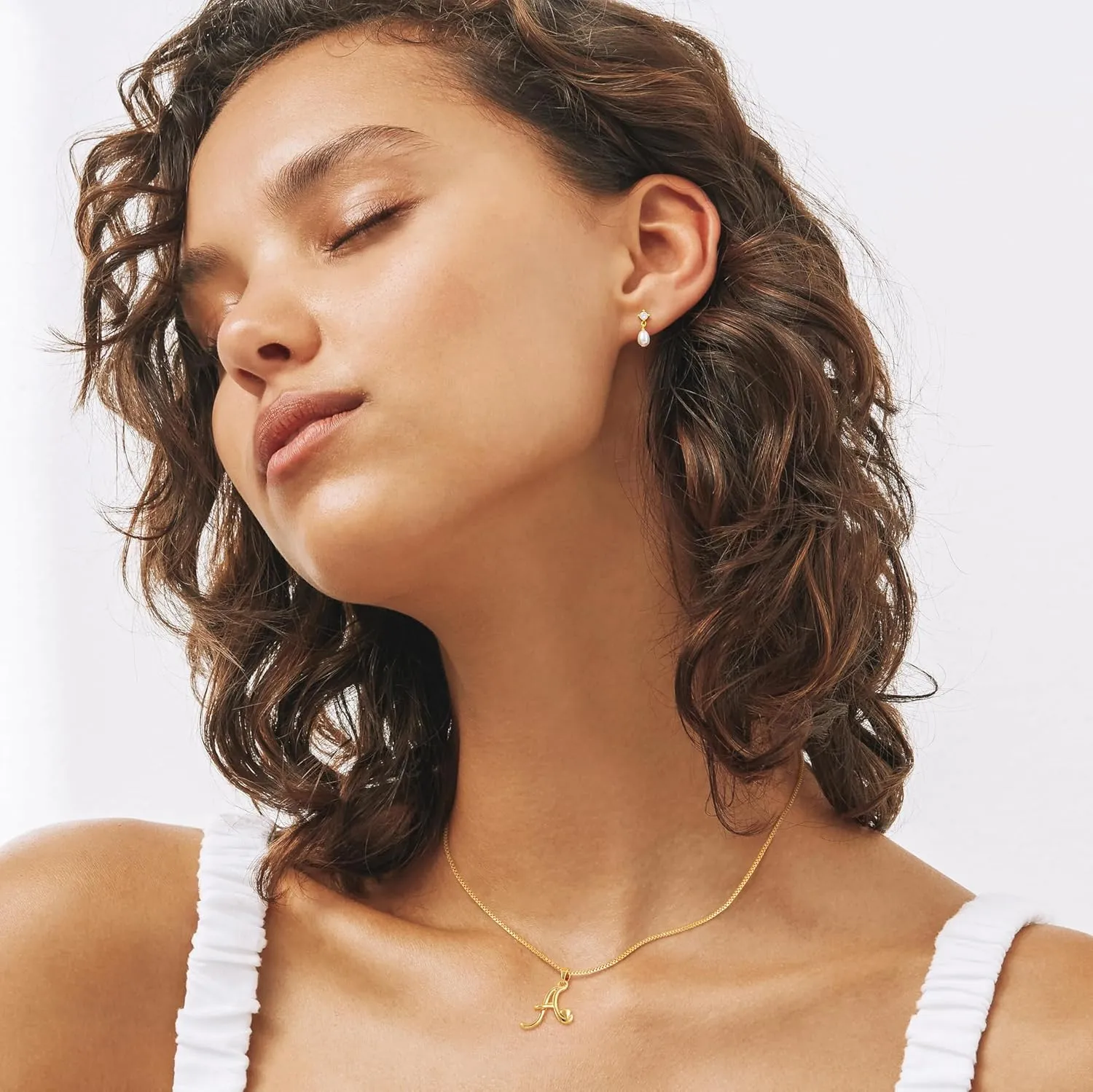 Dainty Gold Heart Initial Necklaces for Women Trendy: Cute Name Letter Necklace Personalized 14K Gold Plated Pendant Necklace for Women Simple Waterproof Non Tarnish Womens Jewelry A-Z