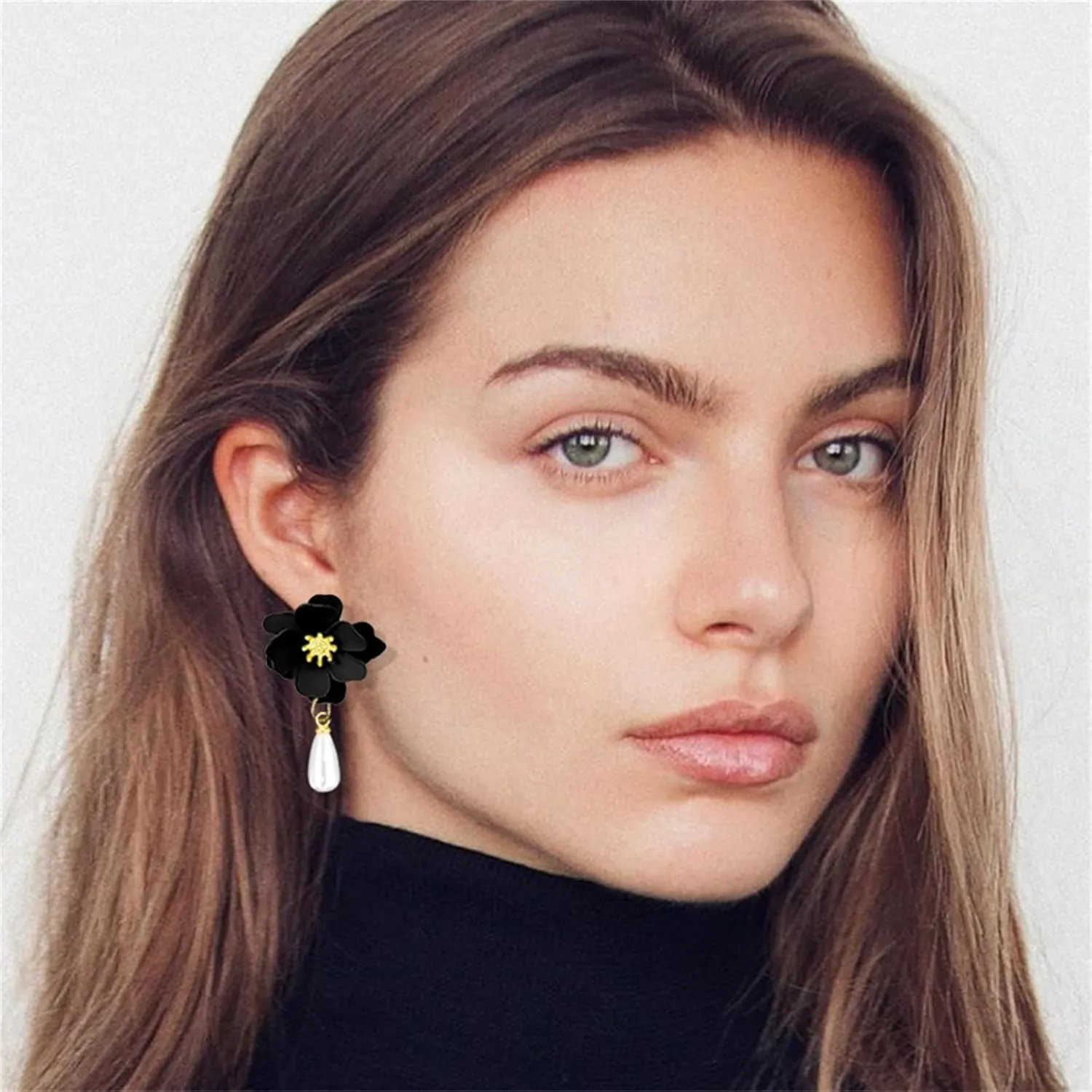Dreuyet Bohemian Pearl Matte Flower Earring And Necklace Set For Women Elegant Layered Tiered Floral Petal Pearl Drop Dangle Earrings Charming Daisy Flower With White Pearls Earring Summer Holiday Wedding Jewelry