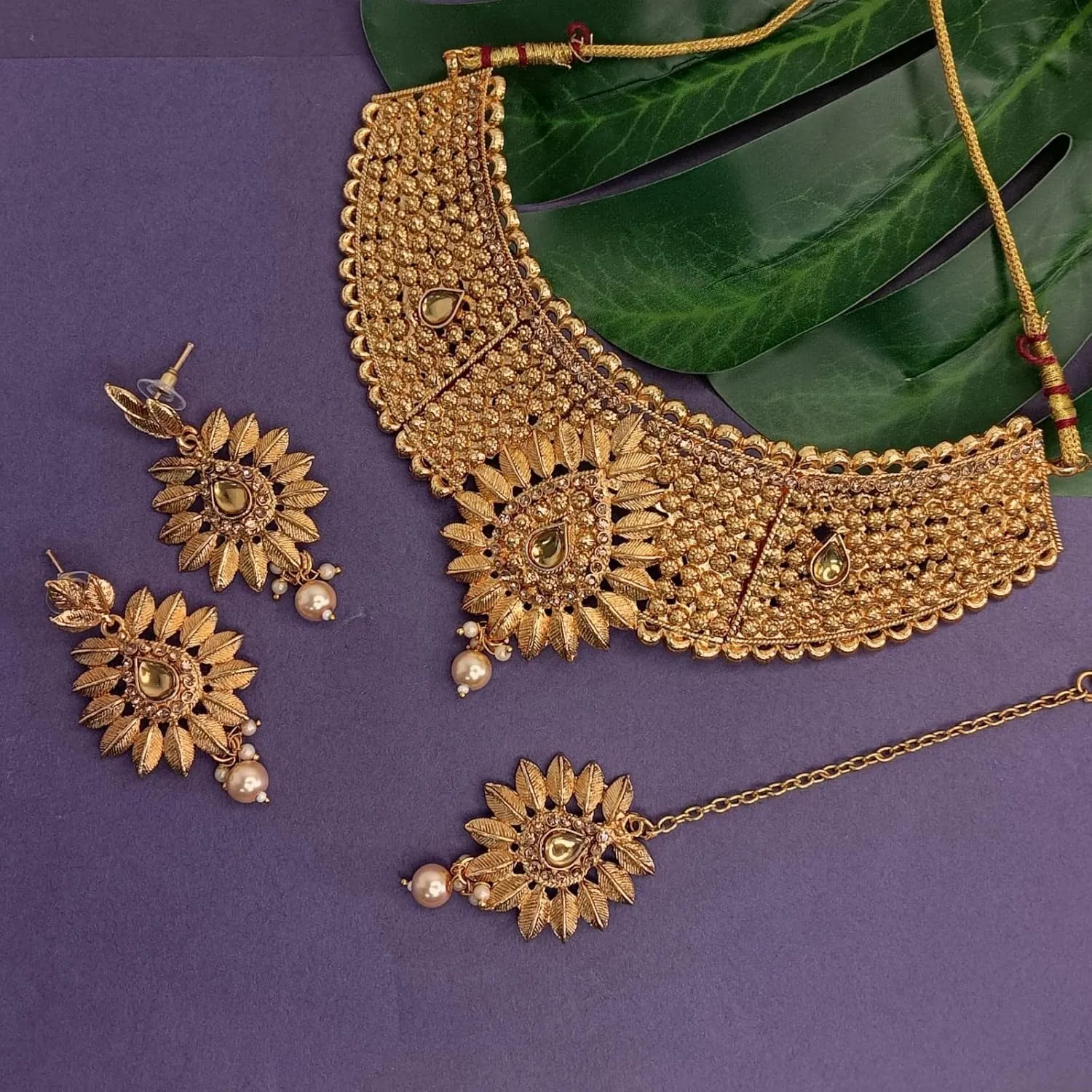 Efulgenz Gold Tone Choker Indian Jewelry Sets for Women Traditional Crystal Kundan Stone Pearl Wedding Choker Necklace Earrings Maang Tikka Jewelry Set Indian Bridal Jewelry