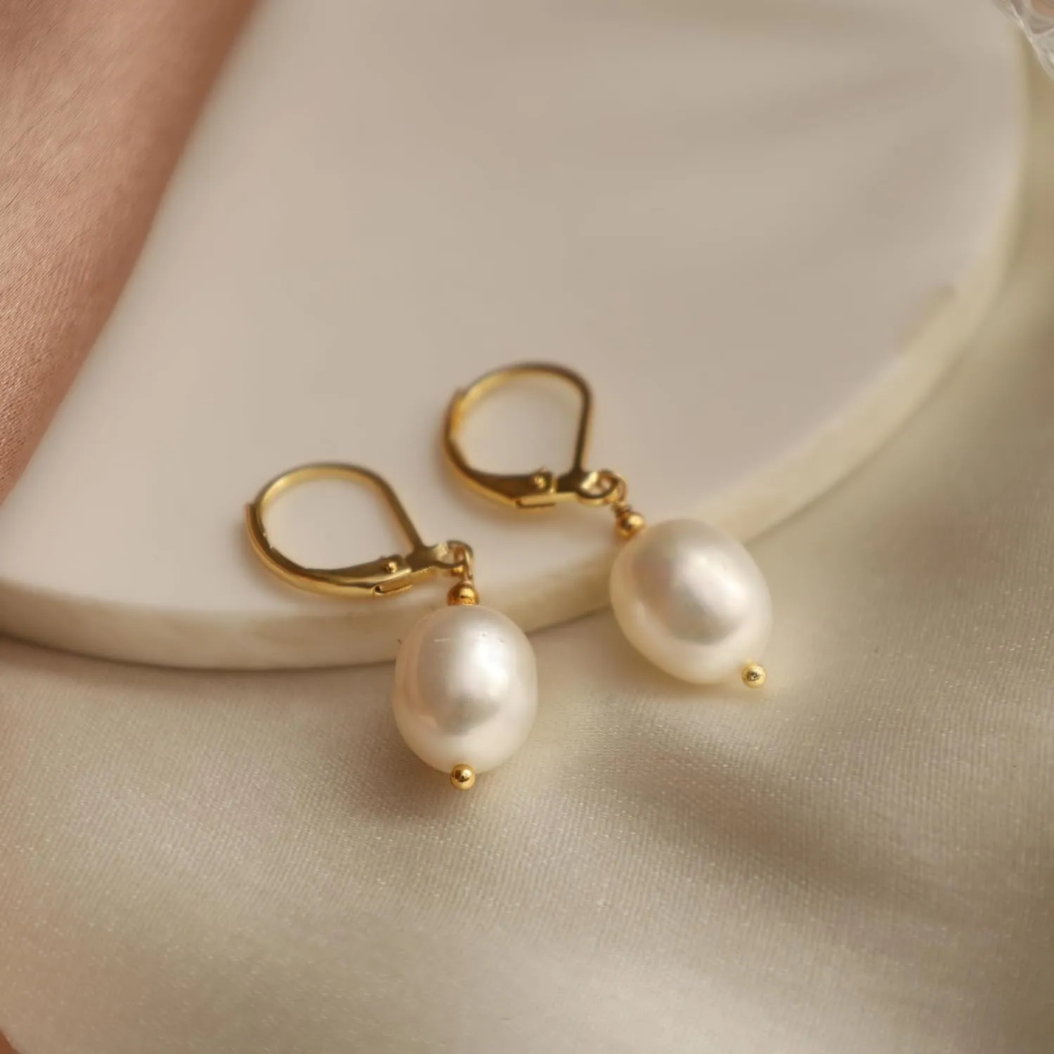 Gempires Natural Freshwater Pearl Hoop Earrings Elegant Handmade Jewelry Hypoallergenic Gold Plated Leverback Dangling Earrings For Women