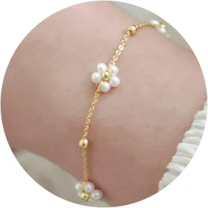 Gold Bracelet for Women, 14K Gold Plated Daisy Pearl Bead Tennis Chunky Curb Sparkle CrissCross Bracelet Simple Jewelry