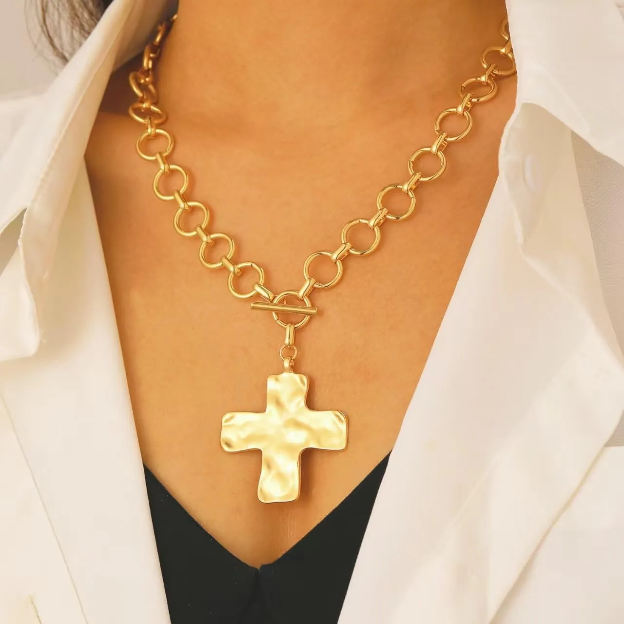 Gold Chunky Cross Necklace for Women Gold/Silvery Hammered Bold Cross Pendant Necklace Vintage Layered Toggle Pendant Necklaces Chunky Gold Necklace Jewelry for Women