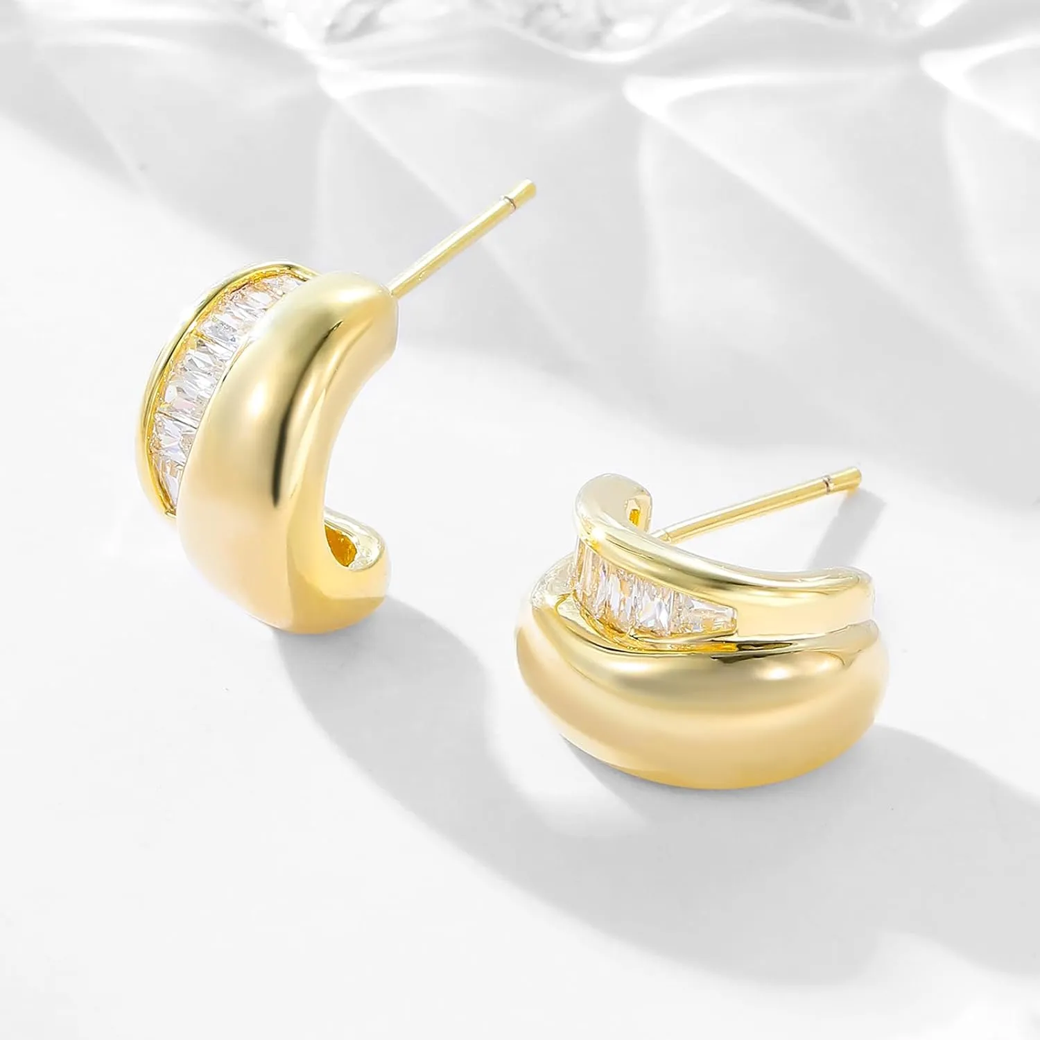 Gold Earrings For women Fashion Small 14k Plated Gold Jewelry Bow Earrings Cute Stud Earrings Lightweight Fashion Accessories