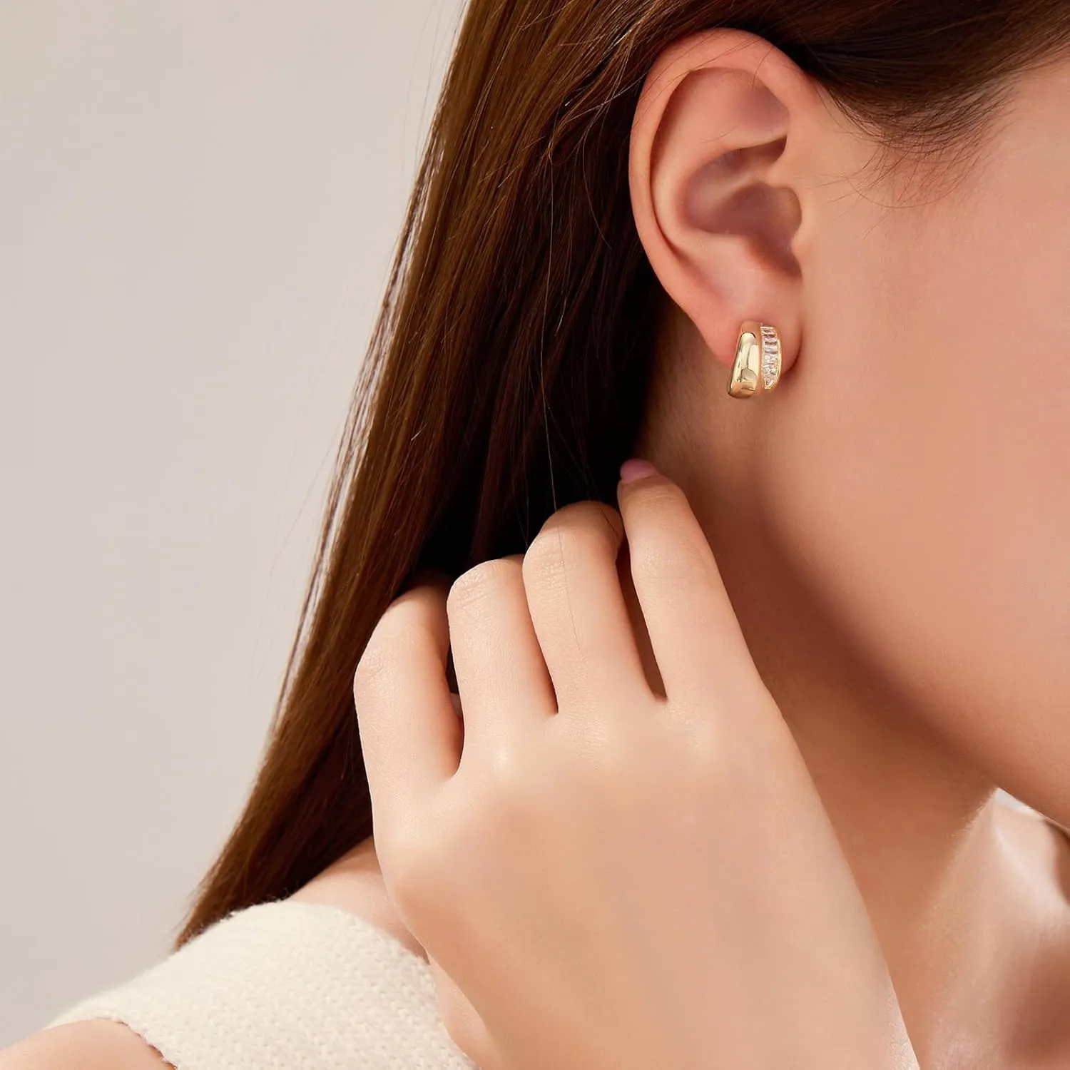 Gold Earrings For women Fashion Small 14k Plated Gold Jewelry Bow Earrings Cute Stud Earrings Lightweight Fashion Accessories