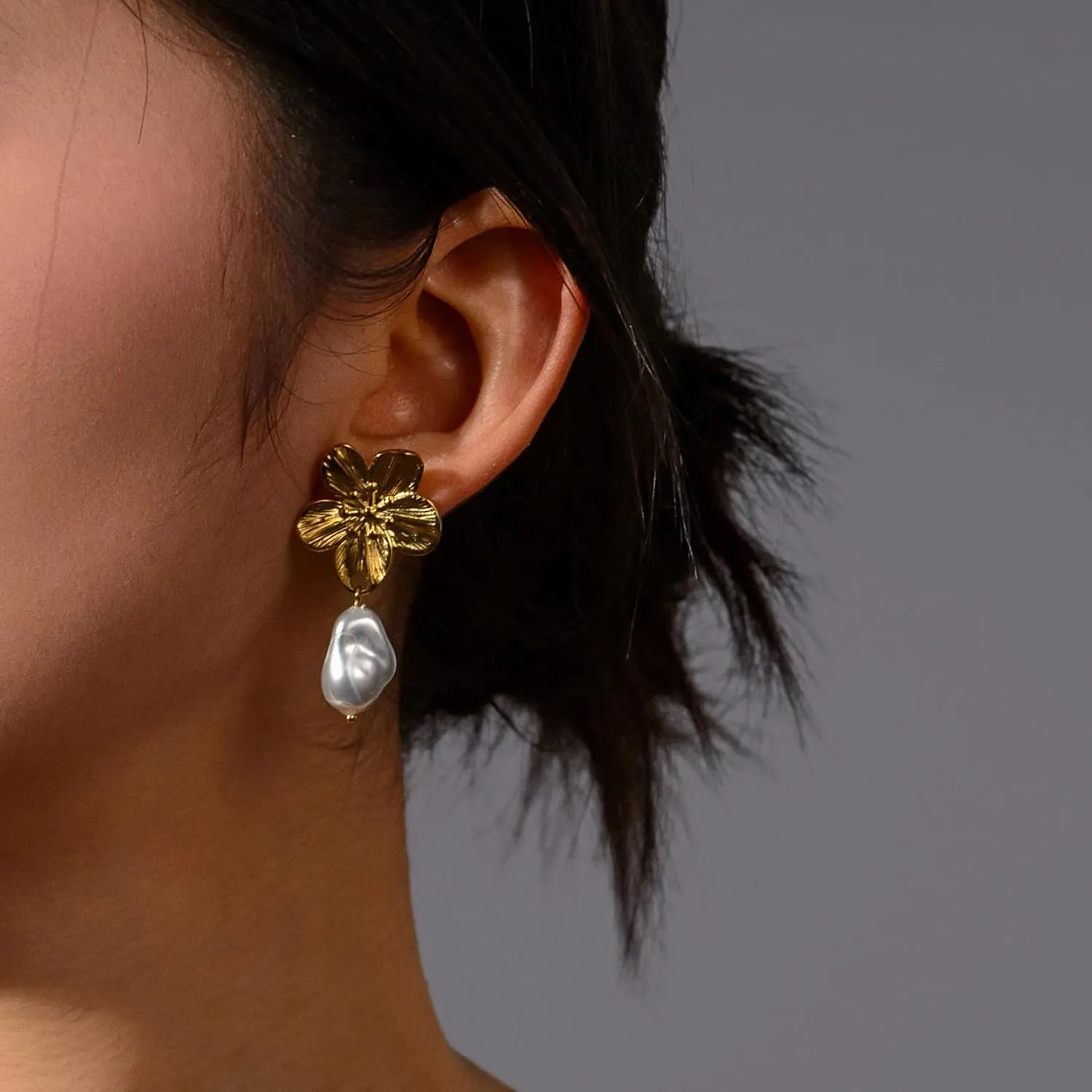 Gold Pearl Dangle Drop Earrings for Women, Trendy Cute Earing Wedding Holiday Accessories Fashion Jewelry Birthday Gift
