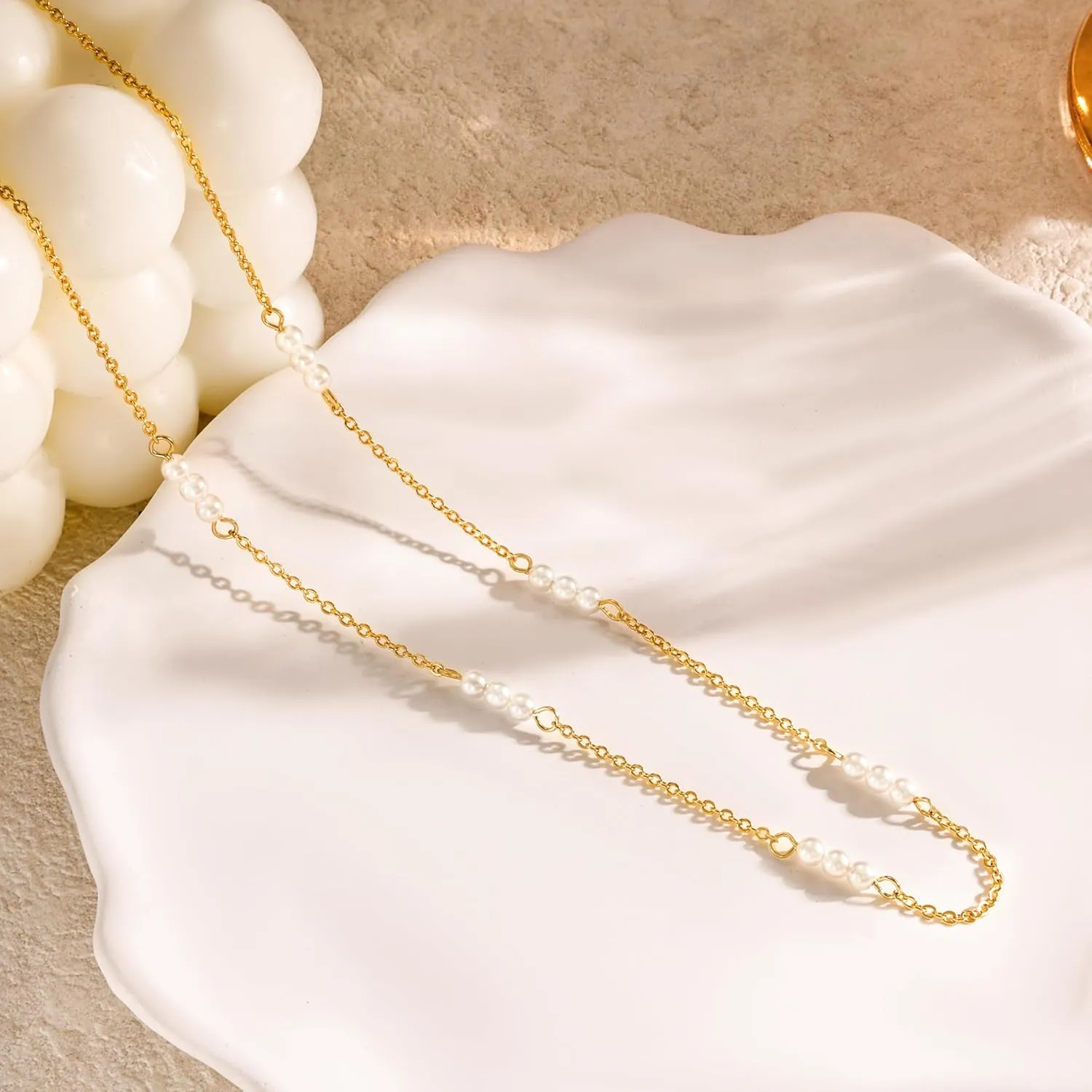 Gold Pearl Necklaces for Women Trendy, Dainty 14K Gold Pearl Pendant Chain Choker Necklace Cute Simple Pearl Pendant Link Necklace Waterproof Hypoallergenic Gold Jewelry Gifts for Women