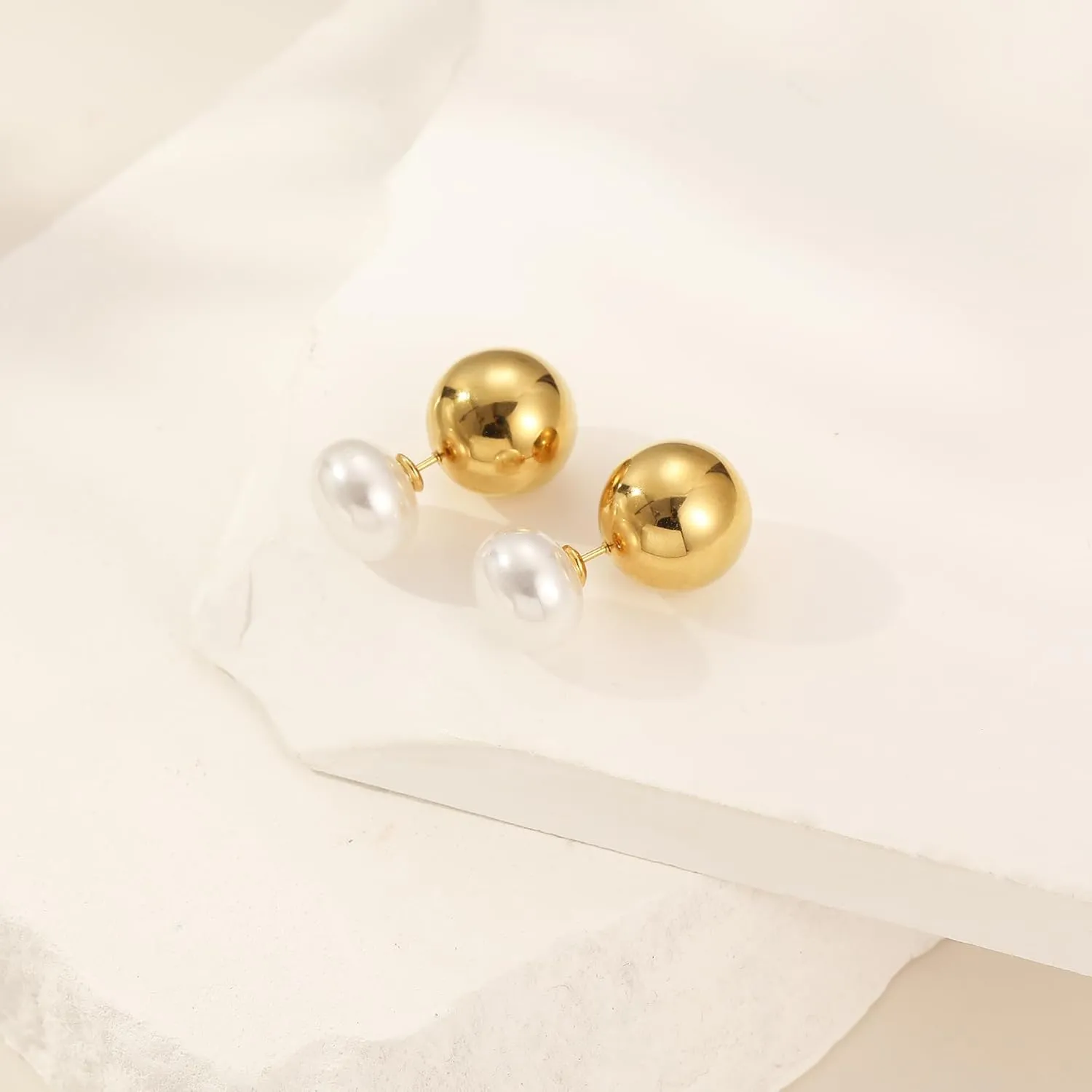 Gold Simulated Shell Pearl Earrings for Women, 18K Gold Plated Pearl Drop Earrings Gold Pearl Hoop Earrings Trendy Lightweight Hypoallergenic Earrings Jewelry