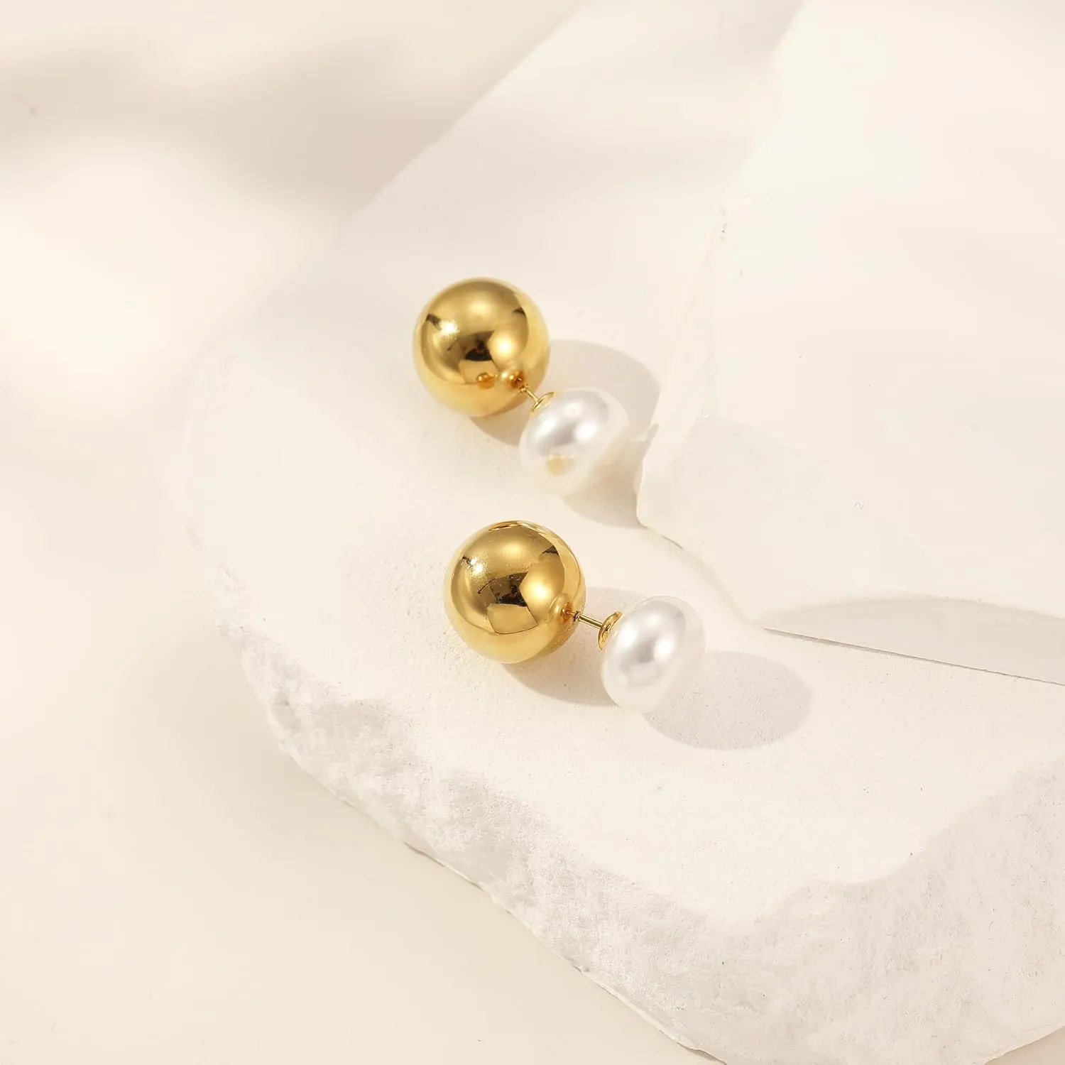 Gold Simulated Shell Pearl Earrings for Women, 18K Gold Plated Pearl Drop Earrings Gold Pearl Hoop Earrings Trendy Lightweight Hypoallergenic Earrings Jewelry