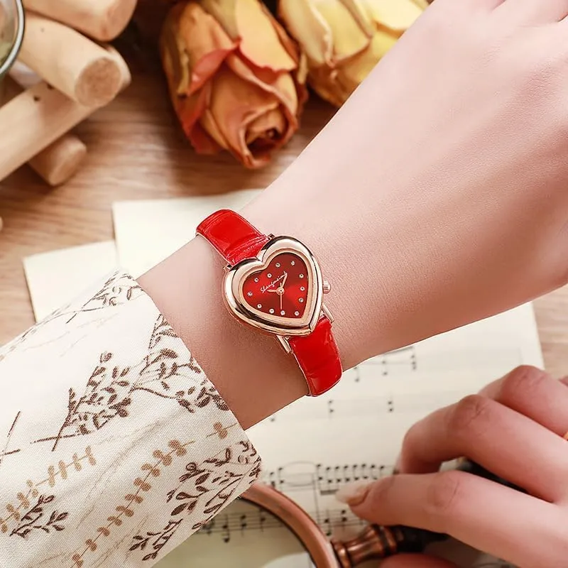 Heart Shape Retro Bracelet Watch for Man Women, Luxe Elegant, Small Dial, Minimalist Design, Chain Strap, Refined Style