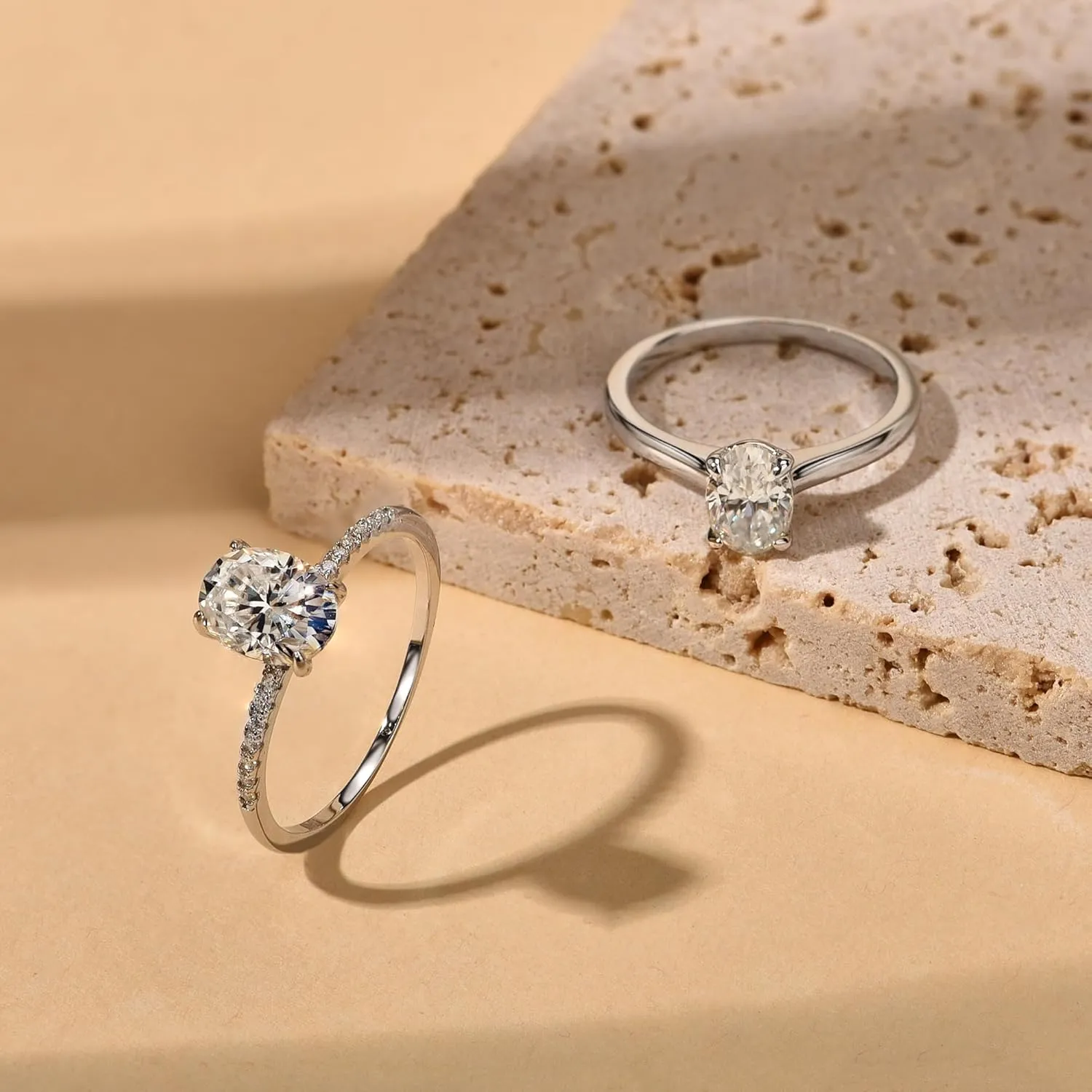 LAVALE Moissanite Rings for Women, 1/1.5/2 CT Oval Cut Moissanite Solitaire Engagement Rings Platinum Gold Plated Sterling Silver Half Eternity Promise Wedding Bands for Her