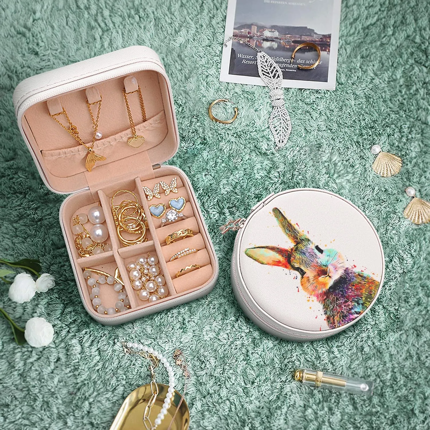 MAYCARI Small Portable Travel Jewelery Box, Cute Rabbit-A Pattern Mini Leather Jewelery Box Organiser for Rings Earrings Necklace Bracelets Jewelry Gift for Women Girls Kids