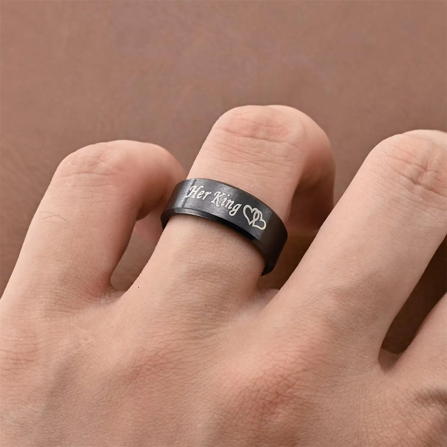 Meilord Black Stainless Steel King Queen Couple Rings for Her and Him Matching Heart-Shaped Crown Ring Lover Rings for Wedding Bands Bridal Sets Engagement Promise Rings