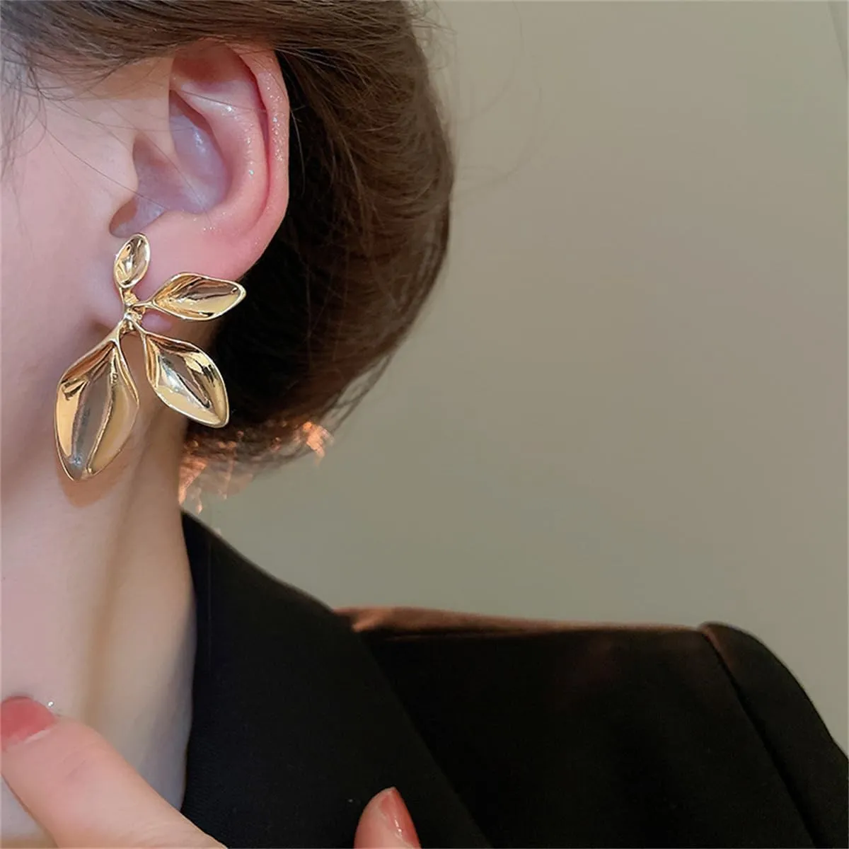 Minimalist Tree Leaf Drop Stud Earrings for Women 925 Sterling Silver Simple Polished Big Leaves Statement Studs Earring Fashion Lightweight Jewelry for Mother