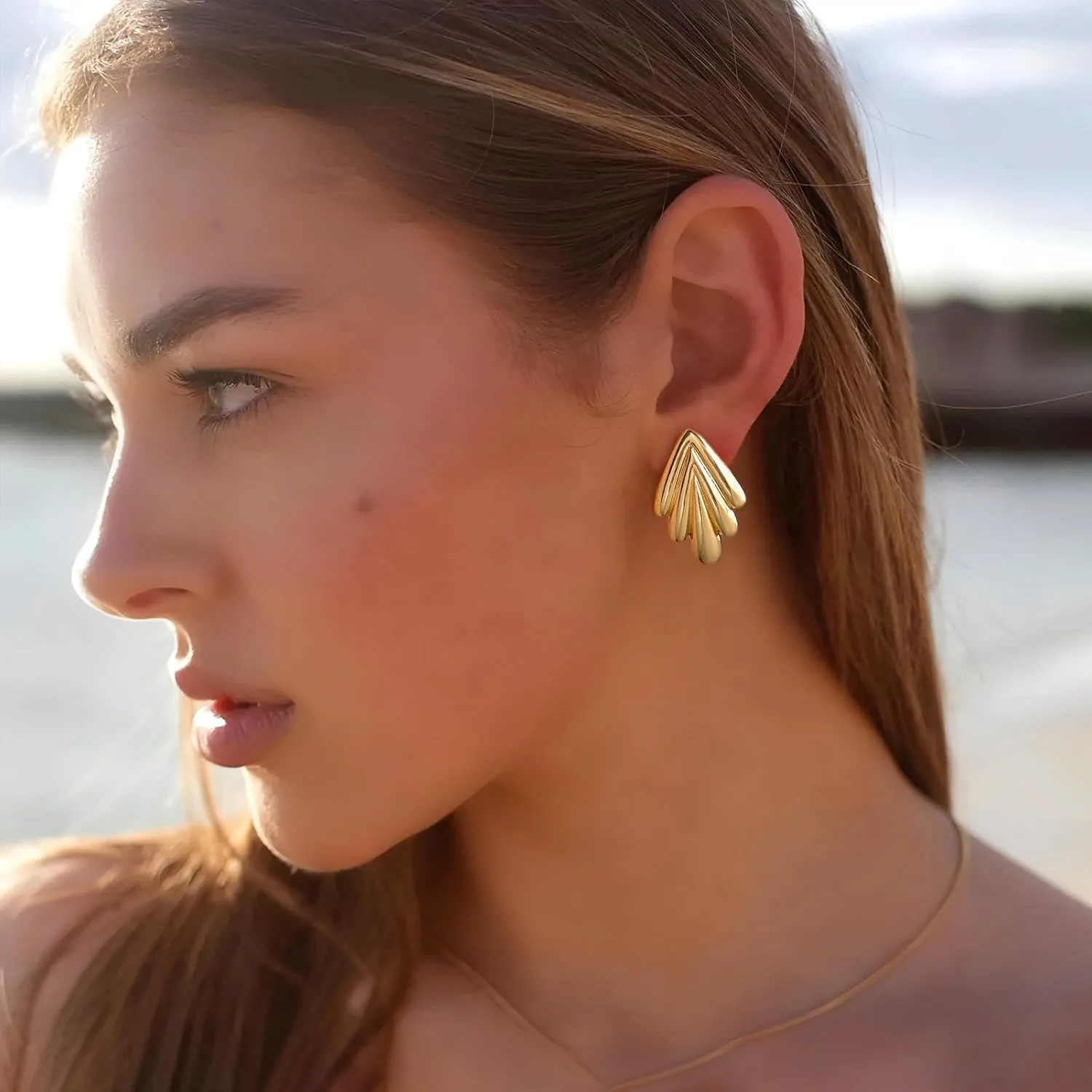 MUYAN Chunky Gold Textured Earrings for Women Trendy Minimalist Large Chunky Studs Fashion Jewelry