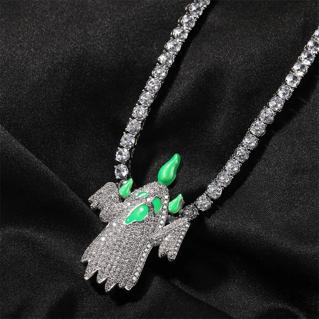 Oil Dripping Glow-In-The-Dark Ghost Pendant Necklace, Niche Street Personalised Diamond Encrusted Cartoon Chain Jewellery