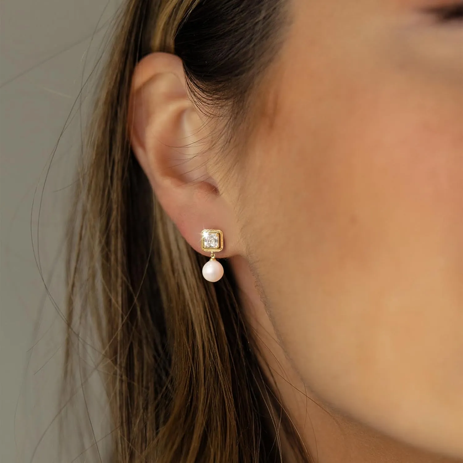 Pearl Earrings for Women, 14K Gold Plated Pearl Drop Dangle Earrings Zircon Pearl Stud Earrings Trendy Hypoallergenic Wedding Gold Hoop Earrings for Women Bridesmaid Jewelry Gift