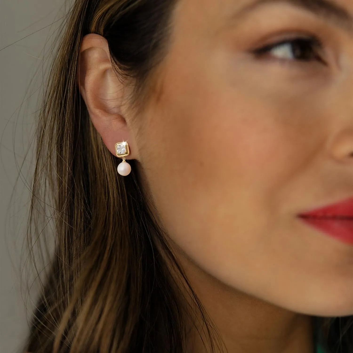 Pearl Earrings for Women, 14K Gold Plated Pearl Drop Dangle Earrings Zircon Pearl Stud Earrings Trendy Hypoallergenic Wedding Gold Hoop Earrings for Women Bridesmaid Jewelry Gift