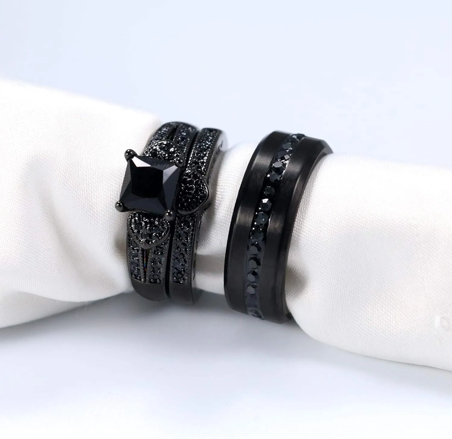 ringheart 2 Rings His and Hers Ring Couple Rings Black Cz Rings Womens Wedding Ring Sets Titanium Steel Mens Wedding Bands