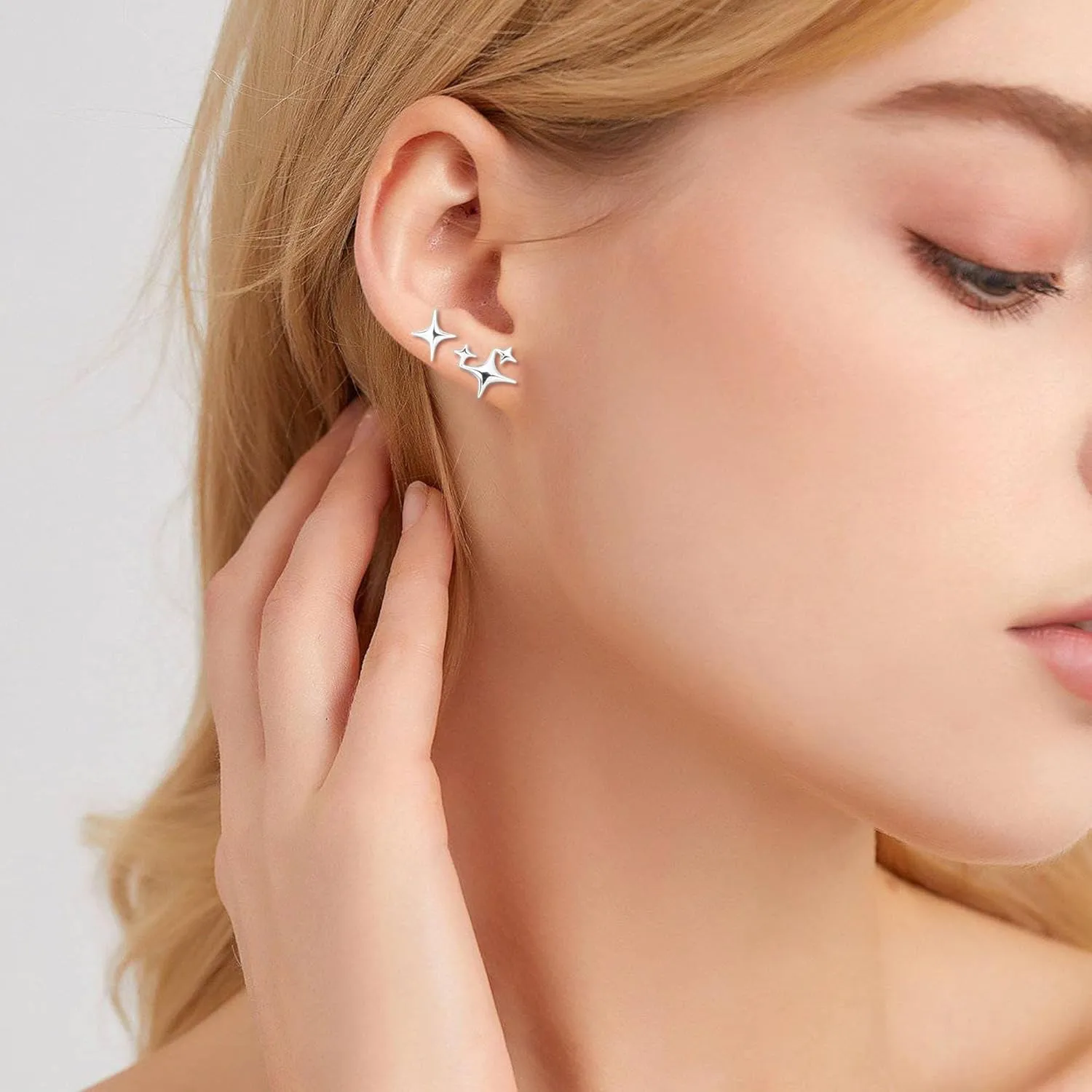 S925 Sterling Silver Star Stud Earrings for Women Teens 18K Gold Plated Post Silver Star Earrings for Girls Teens Unique Sparkle Star Studs Small Pierced Celestial Starburst Earrings Trendy Star Jewelry Gift