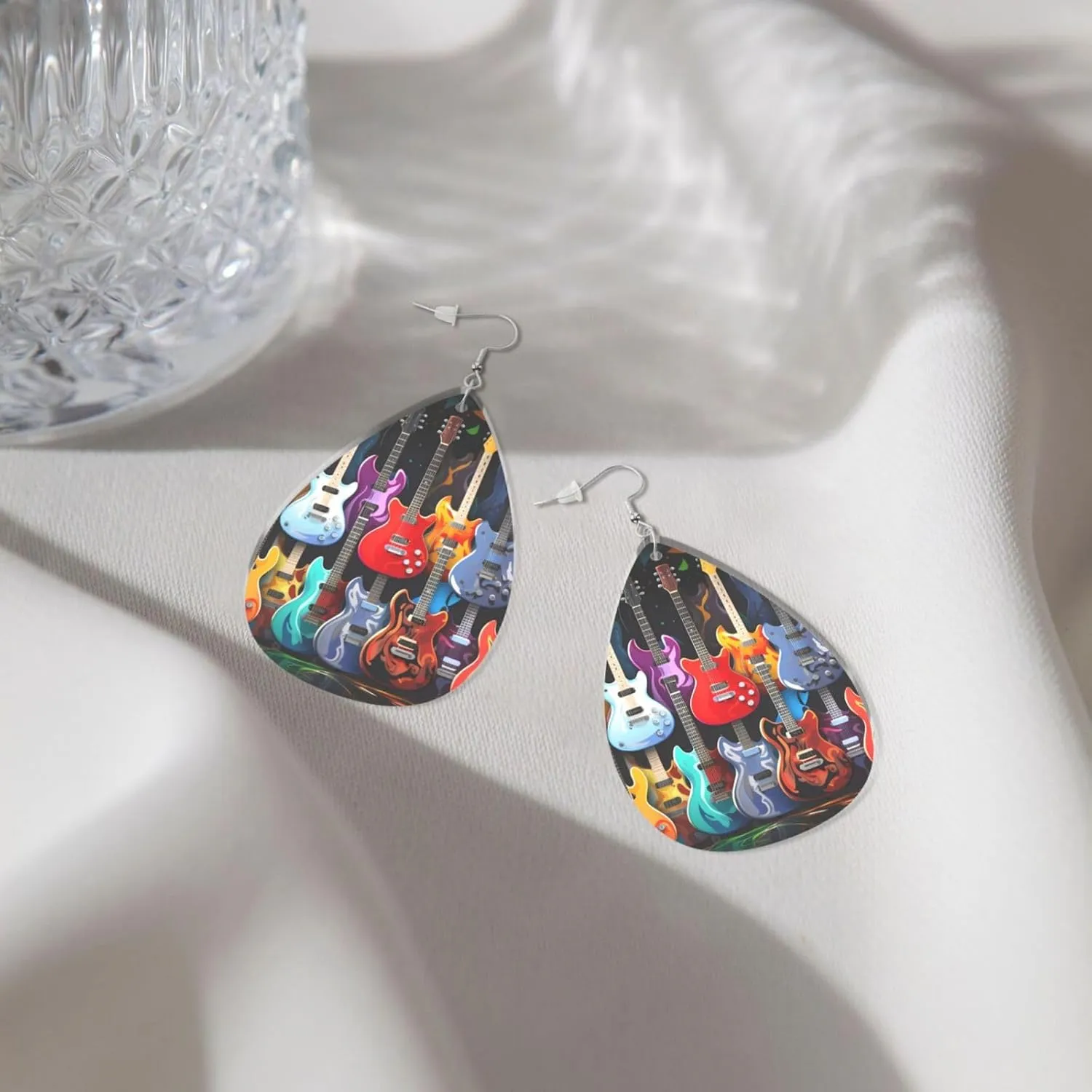 Stylish Drop-Shaped Acrylic Earrings Lightweight Printed Teardrop Dangle Earrings for Women (Guitars)